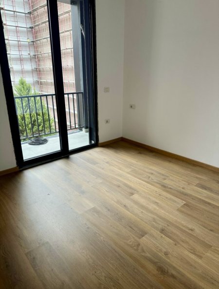 Qira, Apartament 1+1, Pran Shkolles se Kuqe
Tirane