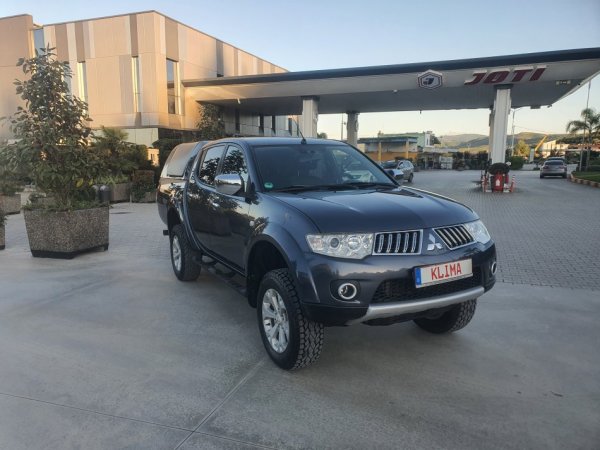 Mitsubishi L 200 2,5 4x4 Viti 2012 Klima