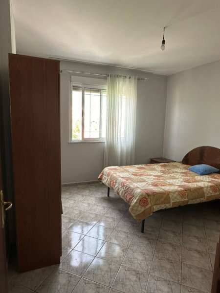 Apartament me Qera