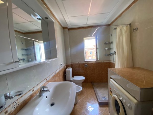 Shitet Apartament 2+1📍Higjena, rruga Elbasanit