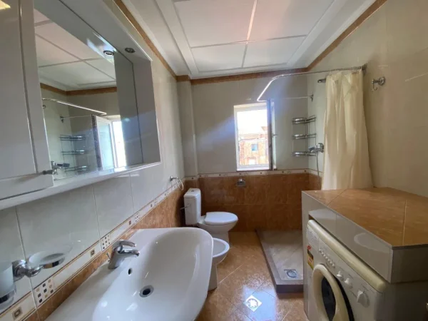 Shitet Apartament 2+1📍Higjena, rruga Elbasanit