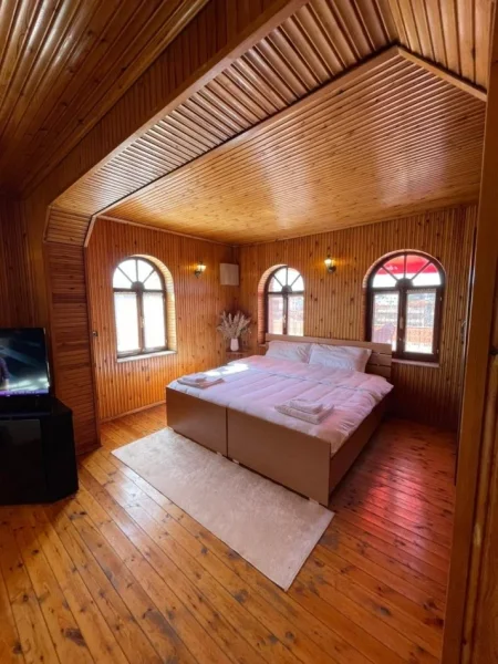 Tiranë, japim apartament me qera  pranë Fakultetit të Mjekësisë