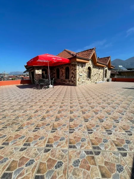 Tiranë, japim apartament me qera  pranë Fakultetit të Mjekësisë