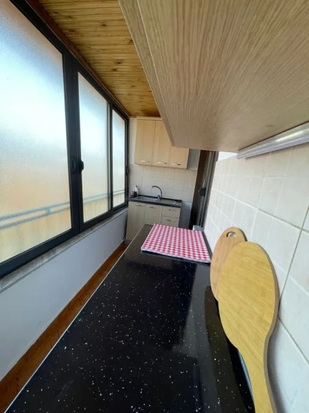 Tiranë, japim apartament me qera  pranë Fakultetit të Mjekësisë