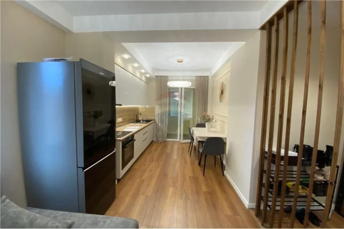 Jepet Apartament me Qira - Mine Peza