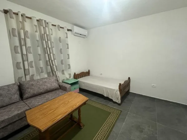 Jepet garsoniere me qera, prane Ures se Insitutit 20.000 leke e diskutueshme