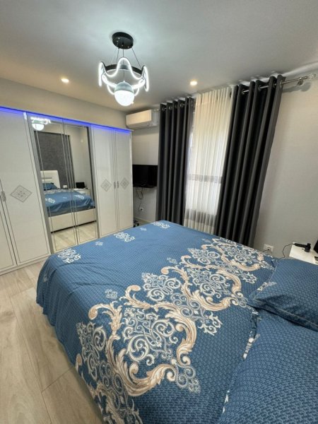 Qera, Apartament 2+1 ne 5 maj