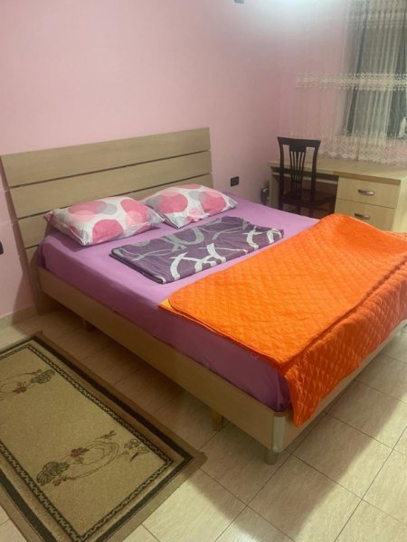 Apartament 2+1 me qera tek Stacioni Trenit