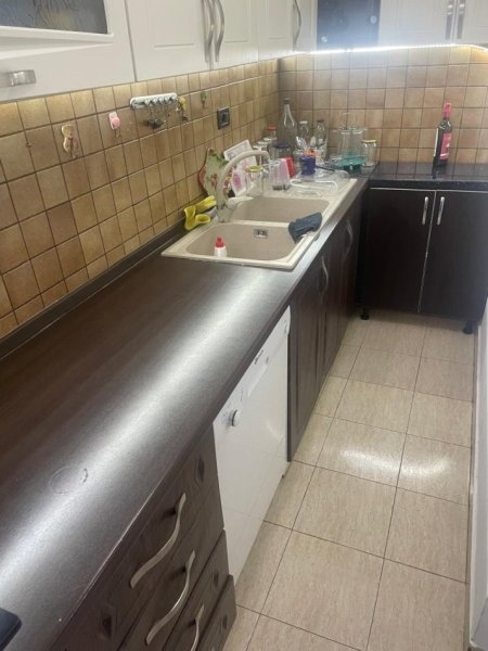 Apartament 2+1 me qera tek Stacioni Trenit