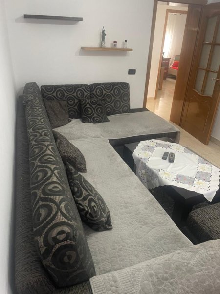 Apartament 2+1 me qera tek Stacioni Trenit