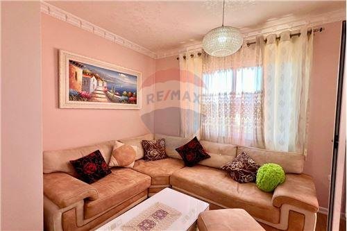 JEPET APARTAMENT 1+1 ne Selite , Rruga Mustafa Metohiti