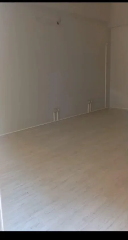 Zyre Me Qera Prane Bulevardit Zogu I Pare (ID BZ2312) Tirane