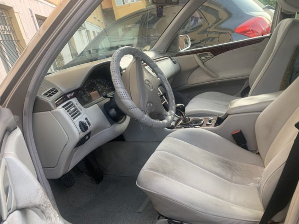 Shitet e class 220 CDI viti 2000. Manual. 1900 €