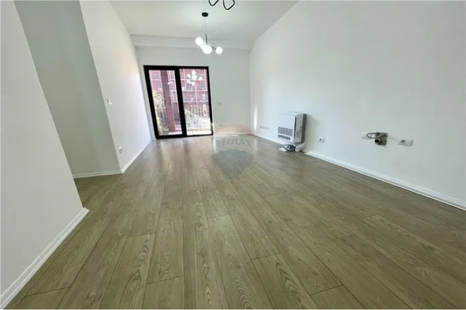 Njesi sherbimi per qira tek "Tirana Garden Building"!