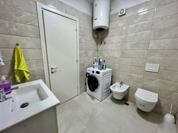 JEPET ME QIRA APARTAMENT 1+1+GARAZHD - ALI DEMI