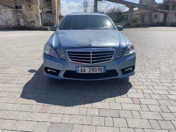 Mercedes E350 4matic 2010