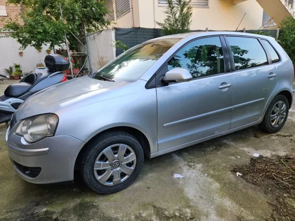 okazion POLO 1.2 , viti 2009 , benzine ~ gaz, shume ekonomike 230.000 km origjinale, me letra per nje vit te paguara.