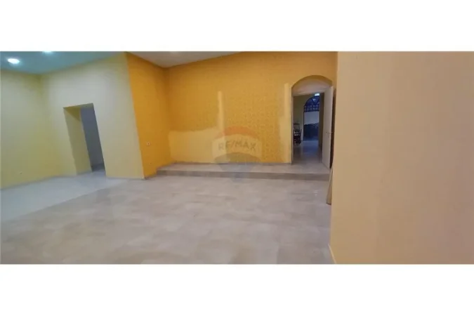 Ambjent Komercial ne Shitje