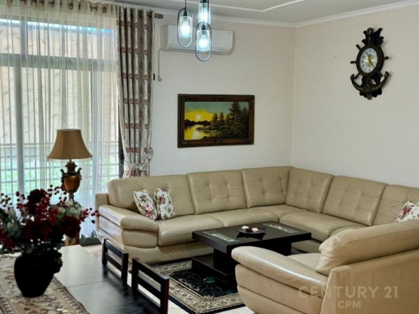 APARTAMENT PER QIRA 2+1+2 NE SHKOZE!