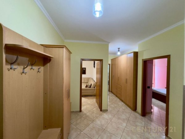 APARTAMENT PER QIRA 2+1+2 NE SHKOZE!