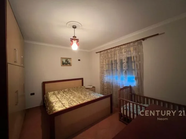 JEPET ME QIRA APARTAMENT 2+1 NE ALI DEM!