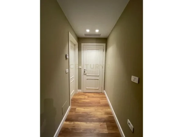 JEPET ZYRE ME QIRA NE BLLOK