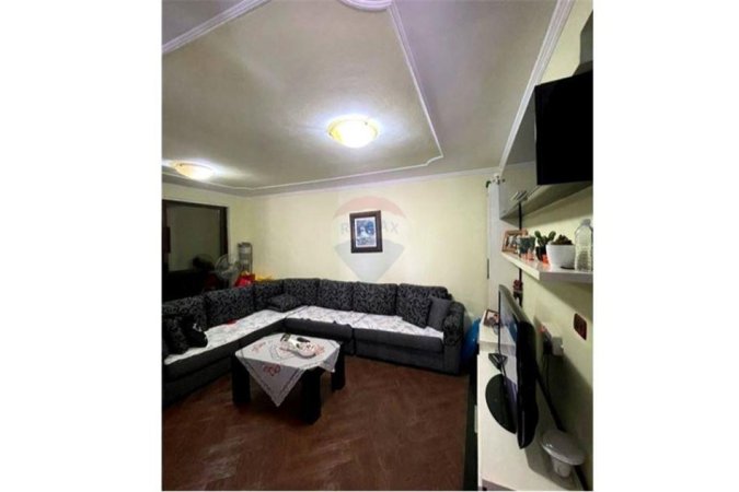 Apartament 2+1 ne shitje, rruga Myslym Shyri