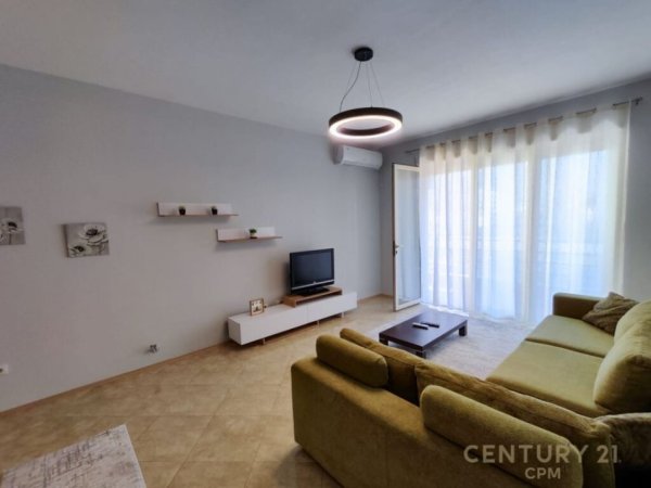 Apartament 2+1 për Qira në Ish Stacioni i Trenit!, 500euro