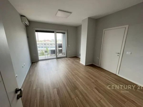 Jepet me qira ambient per zyre tek 21 Dhjetori!