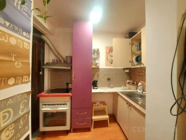 APARTAMENT 1+1 PER QIRA PRANE GJYKATES SE RRETHIT!,500euro