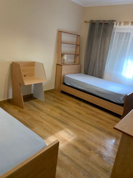 Apartament 2+1 me qera tek Pazari i ri