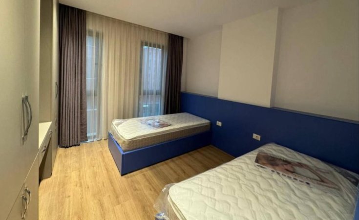 Super Apartament 2+1+2 per Qera , unaza e re , green city.