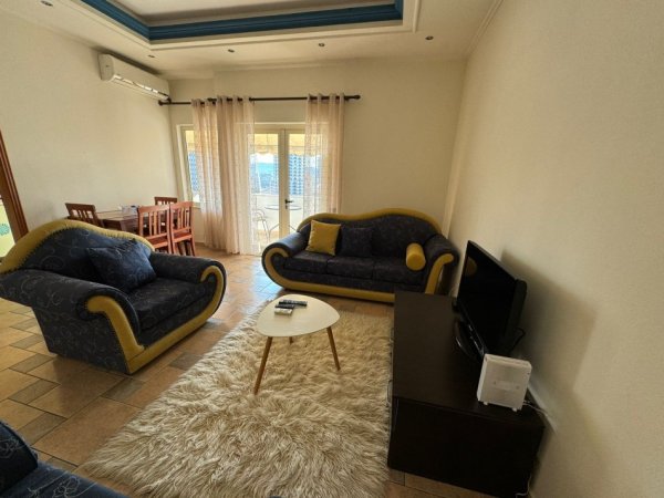 Pazari i Ri, Apartament 1+1 me qira!