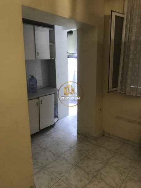 Tirane, shitet apartament 1+1 Kati 1, 75 m² 90.000 Euro (Rruga " Ferit Xhajko'')