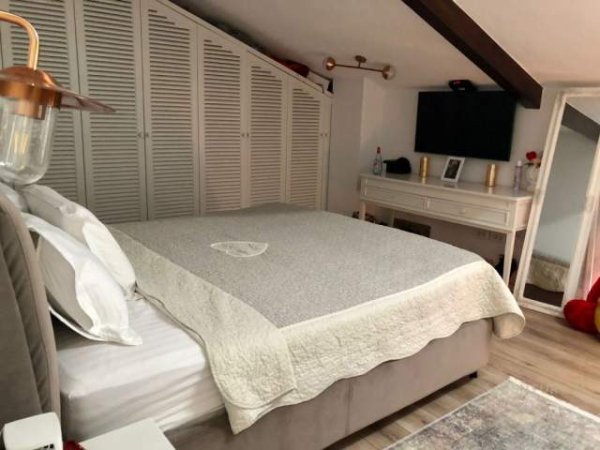 Tirane, jepet me qera apartament 3+1 Kati 4, 250 m² 2.200 Euro (secret garden)