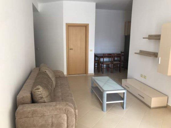 Orikum, jap me qera 2+1+A+BLK Kati 3, 75 m² 40 Euro (Rruga Kaonët)