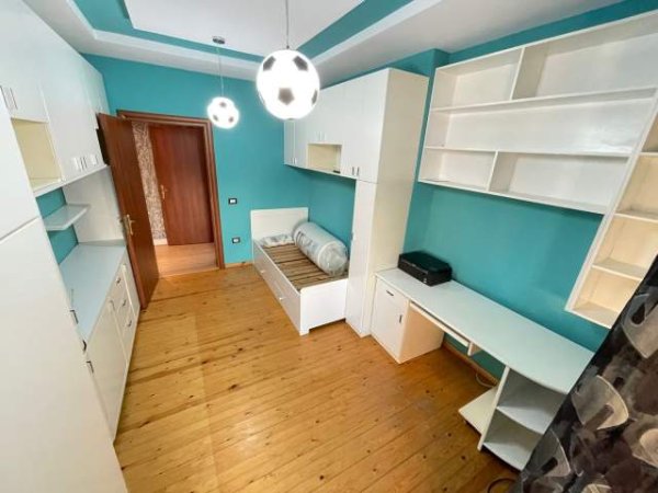 Tirane, jepet me qera apartament 2+1+BLK Kati 5, 115 m² 500 Euro (Perballe DELIJORGJIT)