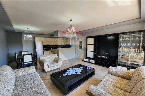 Tirane, shitet apartament 2+1+BLK Kati 8, 123 m² 160.000 Euro (Globi - Delijorgji - Rruga e Kavajës - Globe, Shqi)