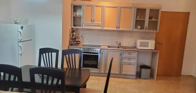Apartament 1+1 me qira Komuna e Parisit Tirane