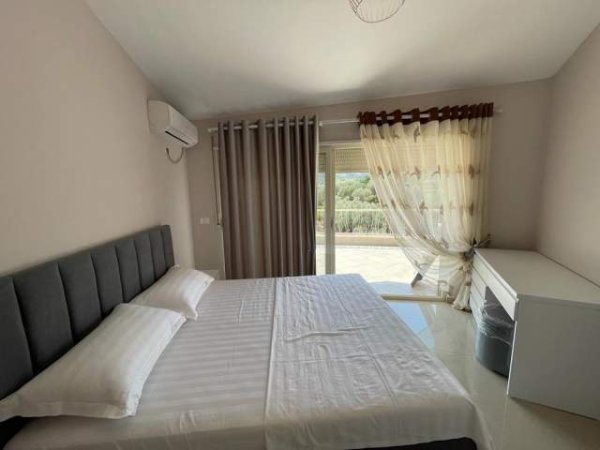 Tirane, jepet me qera Apartament 2+1+Verand Super Pamje 700 Euro (Kopshti Zoologjik) Great View