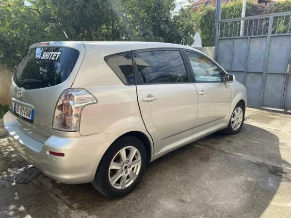 Tirane, shes Toyota Viti 2006, 5000 Euro