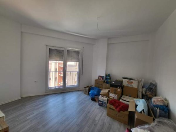Tirane, shitet apartament 3+1+BLK Kati 4, 119 m² 170.000 Euro (Rruga e Dibres)