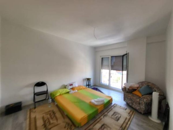 Tirane, jepet me qera apartament 3+1+BLK Kati 4, 119 m² 600 Euro (Rruga e Dibres)