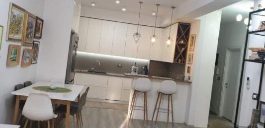 Tirane, jepet me qera apartament 2+1+BLK Kati 3, 107 m² 500 Euro