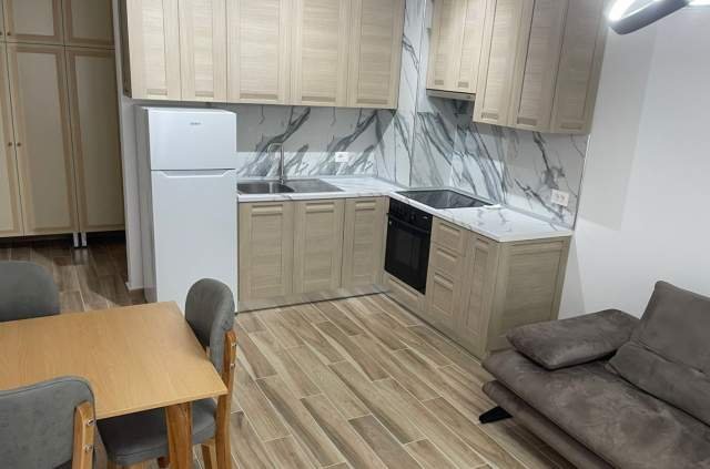 Tirane, jepet me qera apartament 1+1+BLK Kati 9, 66 m² 350 Euro
