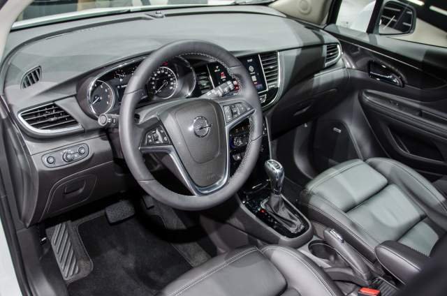 Tirane, shes xhip Opel Mokka X Viti 2019