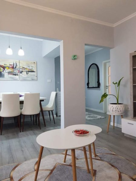 Tirane, jepet me qera apartament 2+1+A+BLK Kati 4, 90 m² 450 Euro (21 dhjetori)