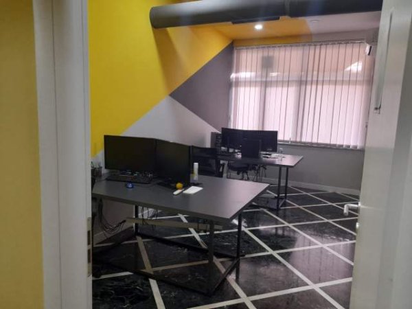 Tirane, shitet ambjent biznesi Kati 0, 202 m² 600.000 Euro (Stacioni i Trenit)