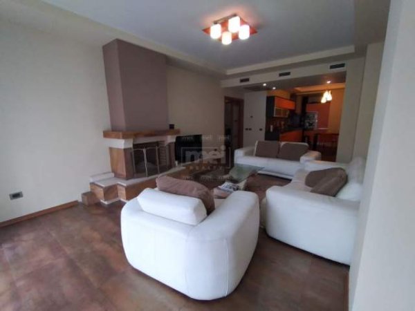 Tirane, jepet me qera apartament 2+1+BLK 100 m² 800 Euro (9 Kateshet)