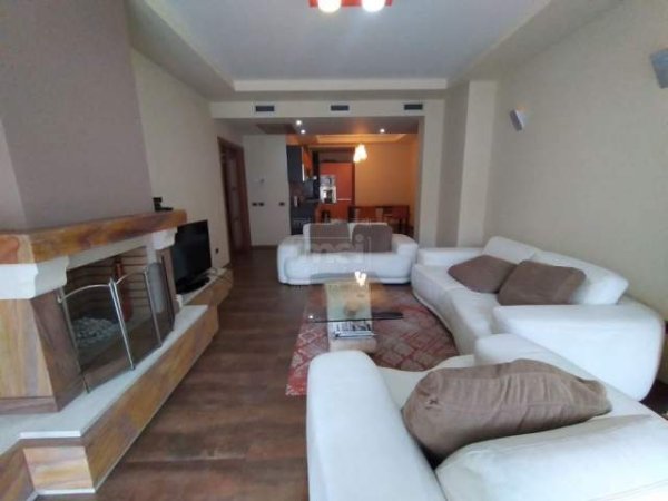 Tirane, jepet me qera apartament 2+1+BLK 100 m² 800 Euro (9 Kateshet)
